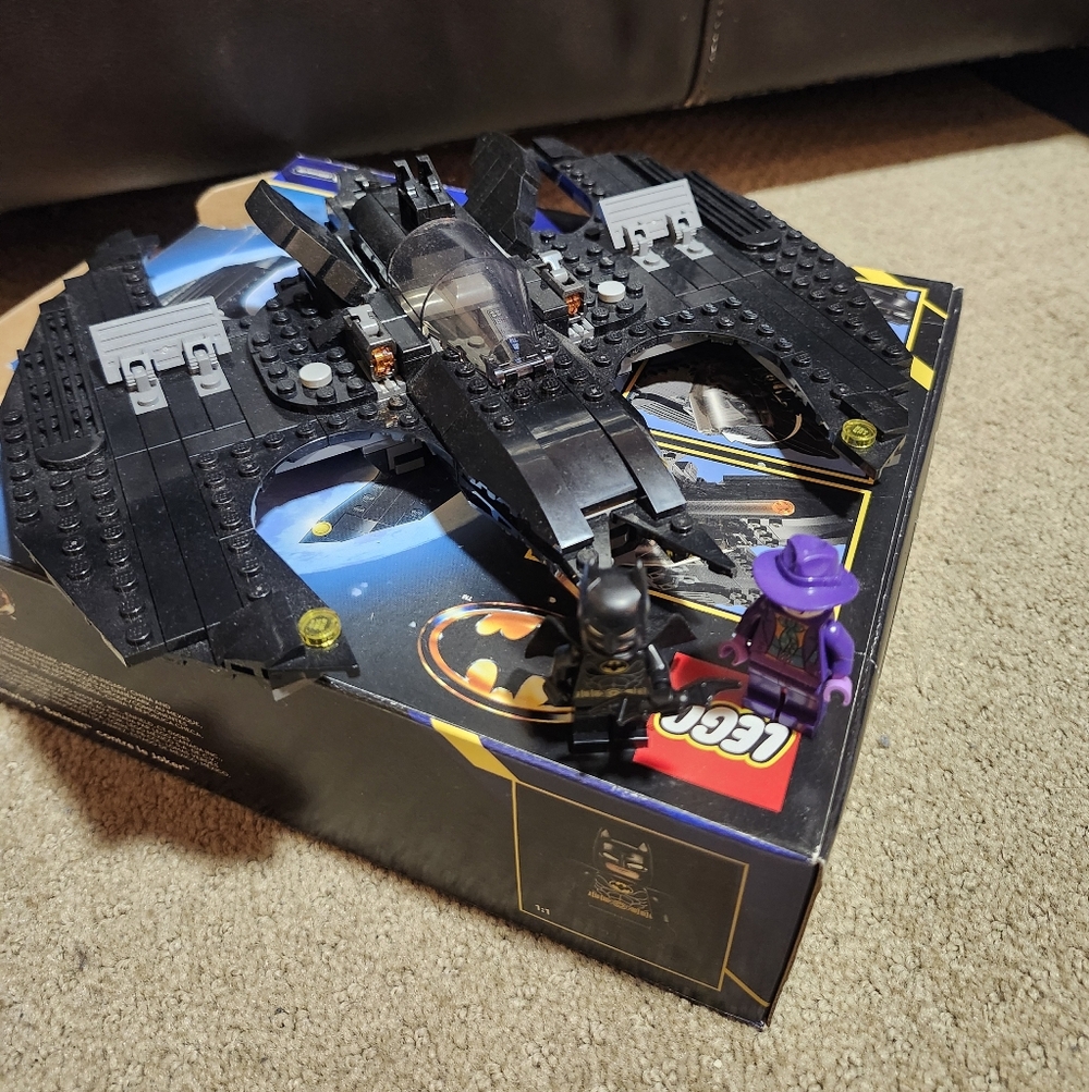 Batwing Lego - Picture 2 of 3